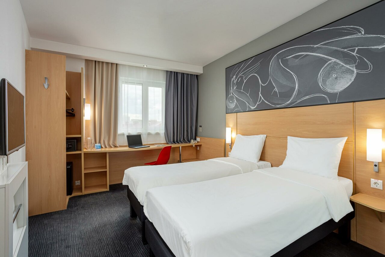 Гостиница Ibis Краснодар центр Краснодар