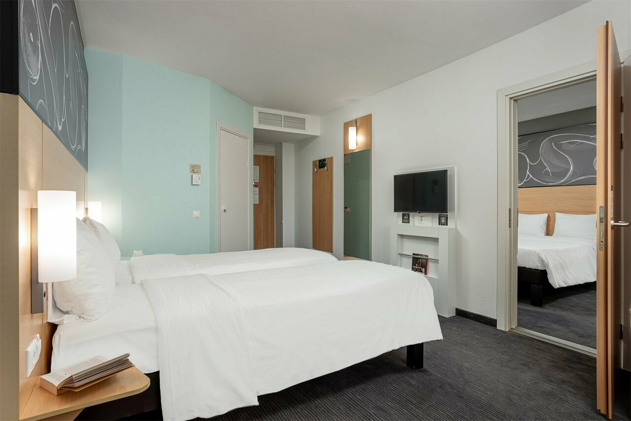 Гостиница Ibis Краснодар центр Краснодар